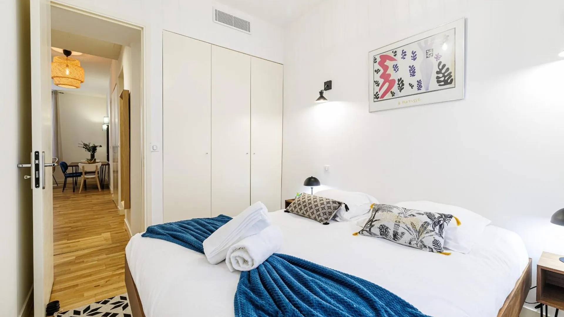 דירות ניס Chic & Cozy 2 Bdr Heart Of The Old Town 0*,