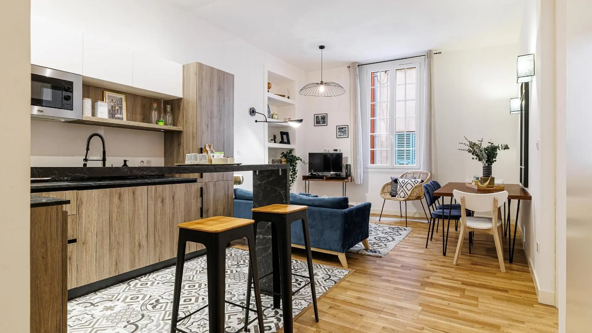 דירות ניס Chic & Cozy 2 Bdr Heart Of The Old Town